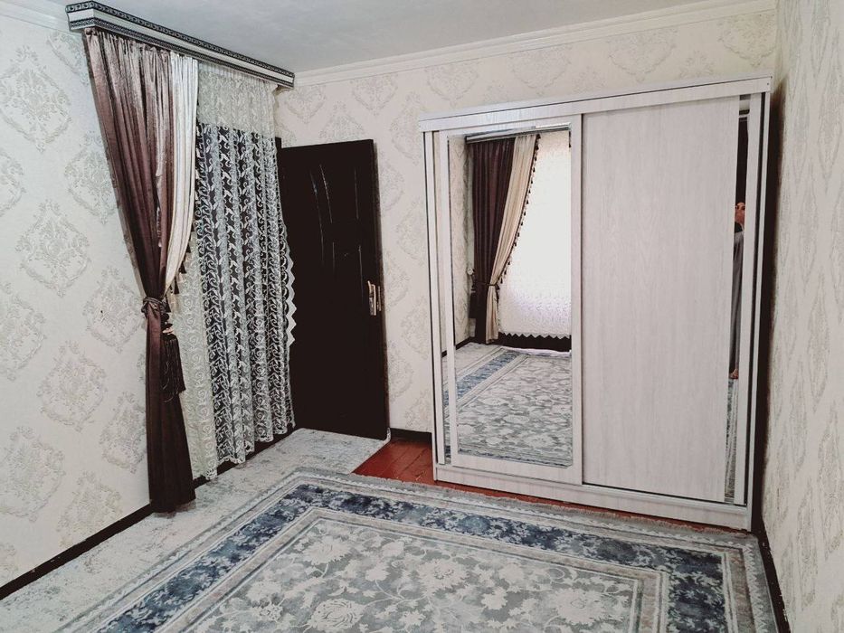 Yunusobod Shaxriston metro yonida