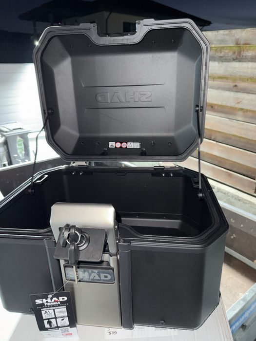 Top case Shad terra black edition 48L Cfmoto 800mt