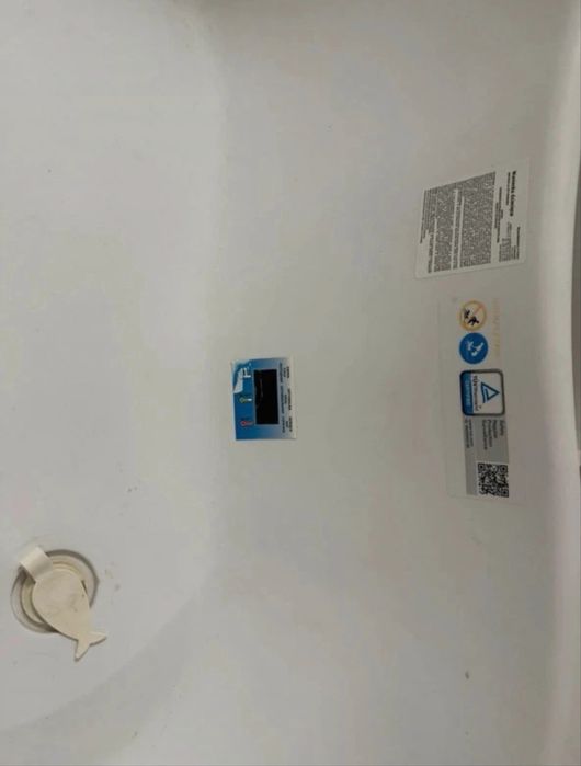 Cada cu dop si termomentru + stand (suport) pentru bebelusi