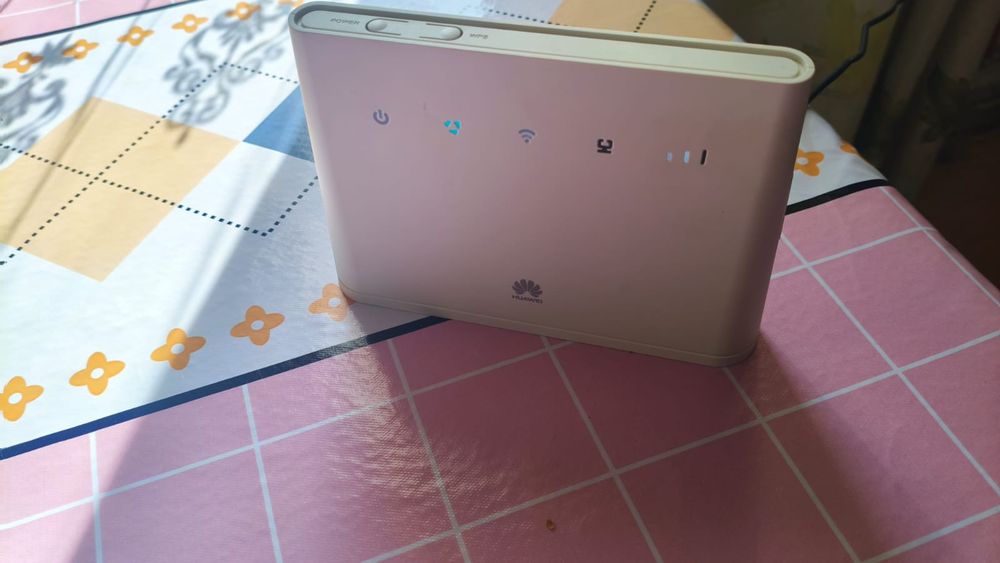 Продам Wi-Fi роутер Huawei B311-221