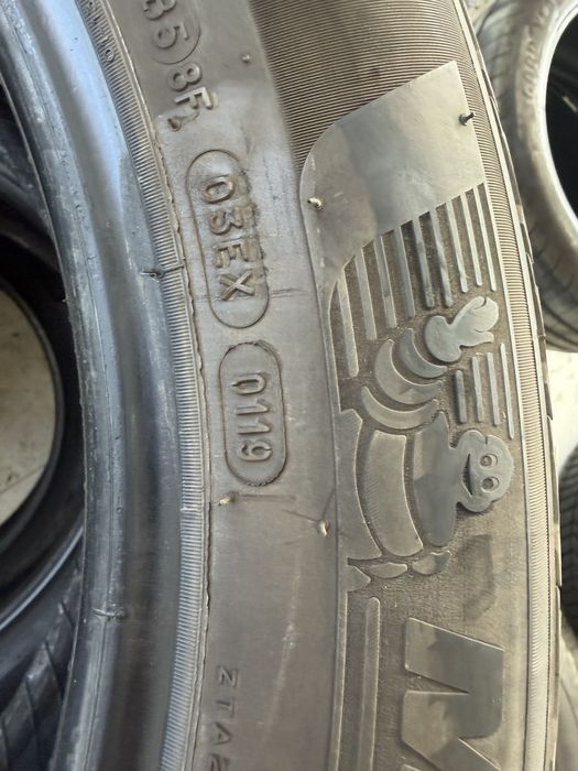 235 55 R19 Michelin Pilot Alpin 5 SUV