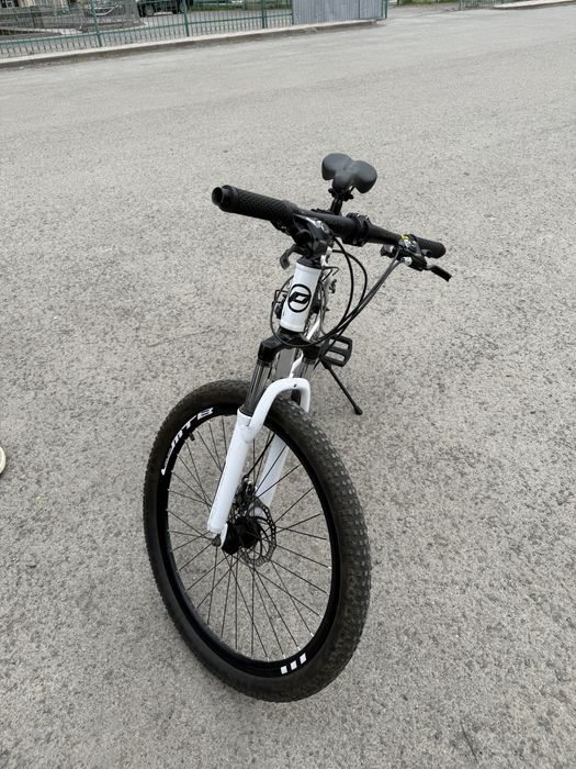 Велосипед в отличном состояний