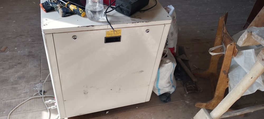 Kampressoʻr sotiladi