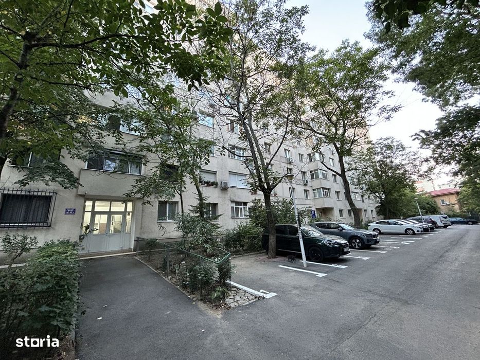 Apartament 3 Camere Titan/Costin Georgian