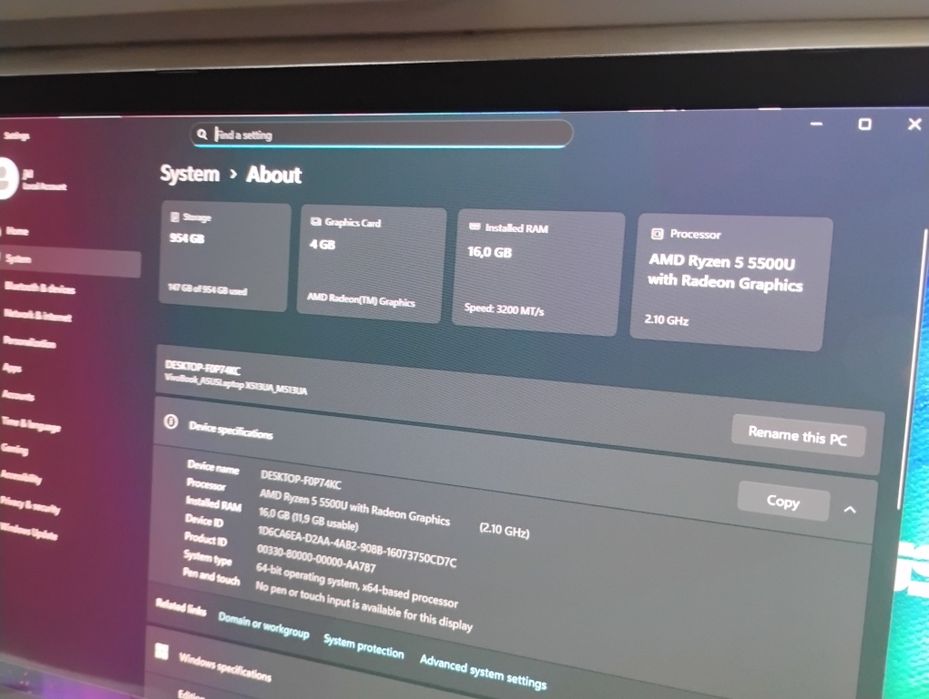 Laptop  Asus - OLED - Ryzen 5 - 5000serie - Rx Vega 7