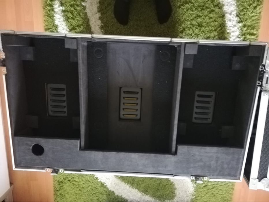 Flightcase mixer si playere DJ