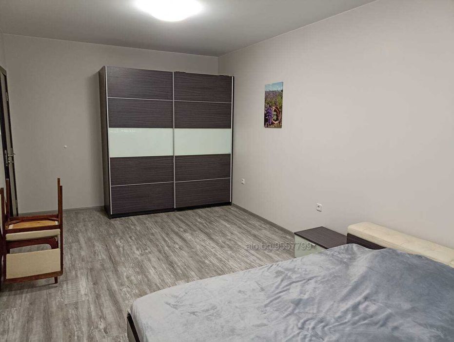 Продава се Тристаен апартамент в Добрич, Център - 83 кв.м за 916 €/кв.м - Снимка #6