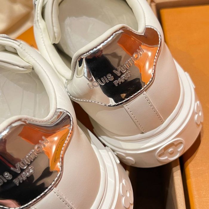Adidasi Louis Vuitton