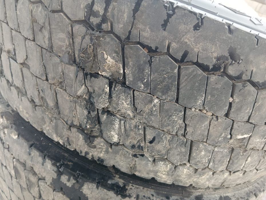 Бу грузовой шины