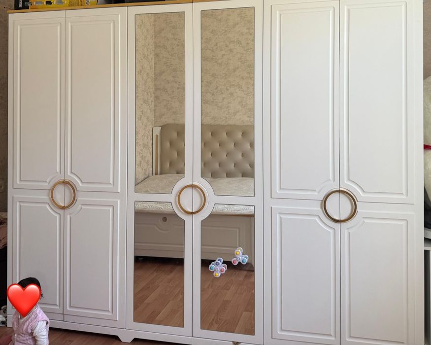 Спальный гарнитур