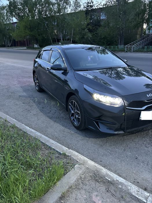 продам kia ceed