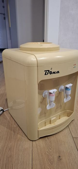 Настольный диспенсер, кулер для воды