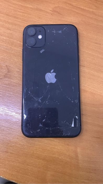Iphone 11 в отличном состоянии