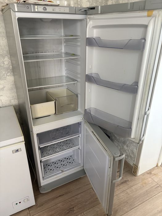 холодильник Бирюса