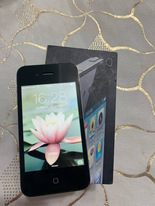 срочно продаю iphone 4 32 gb