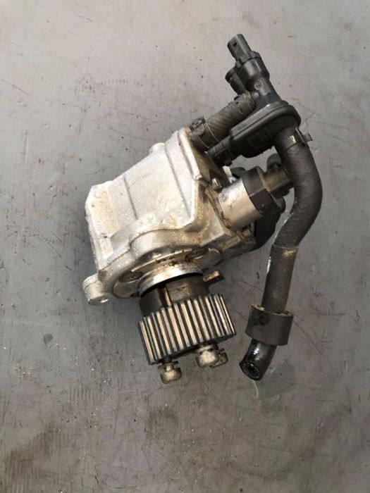 pompa inalta 2.0 tdi cff vw golf 6 passat b7 skoda superb audi a3