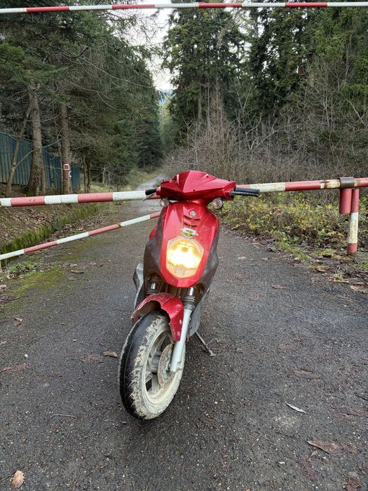 Vand scuter SYM 125 cc