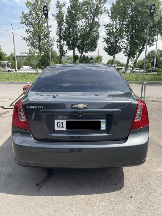 Sotiladi Gentra 3 poz.