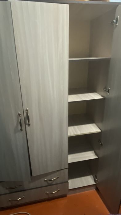 Шкаф в хорошем состояний