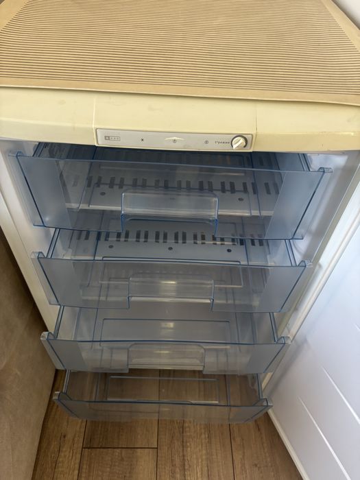 Продам морозилтную камеру Бирюса