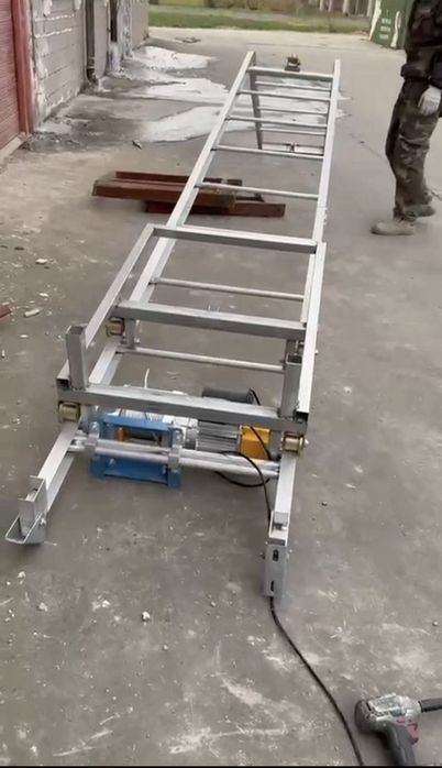 Хаспелна Алуминиева  Стълба за Строителни Материали 15 метра