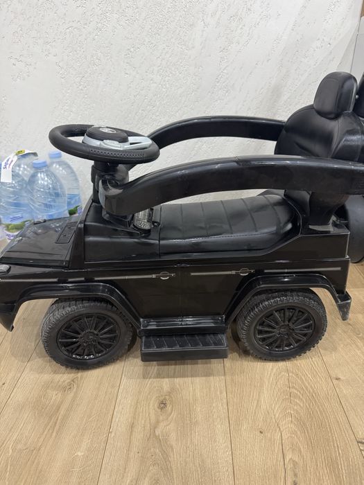 Кола за яздене Mercedes G350