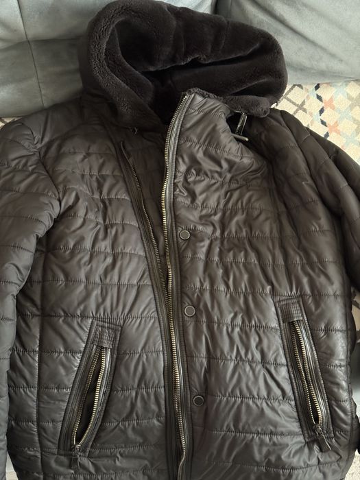 Продам зимнюю куртку