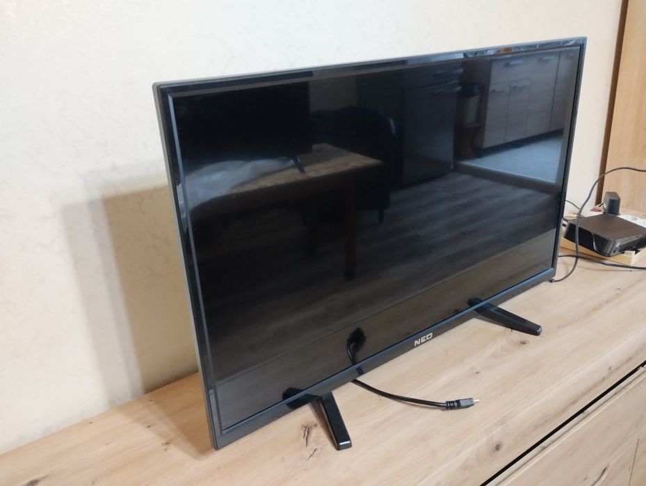 32"  NEO LED телевизор