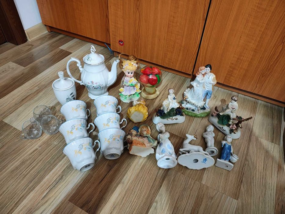 Set ceai bibelouri comuniste balerina