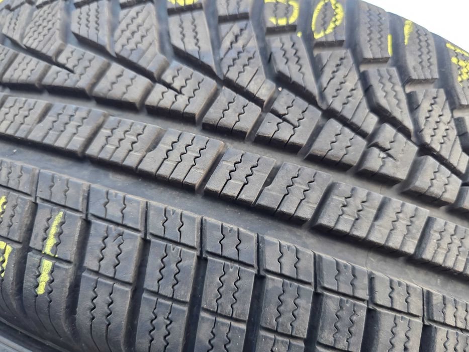 2бр Като нови зимни гуми 205 55 17 - Hankook