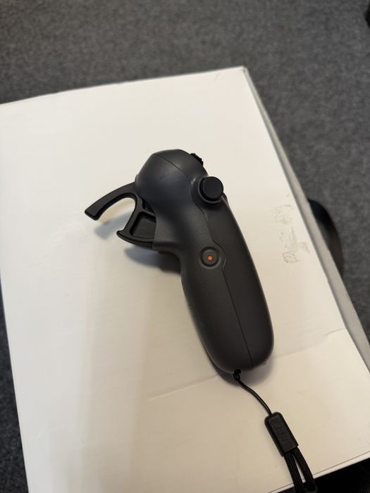 Vand drona dji avata 2 -  fly more combo- 3 acumulatori