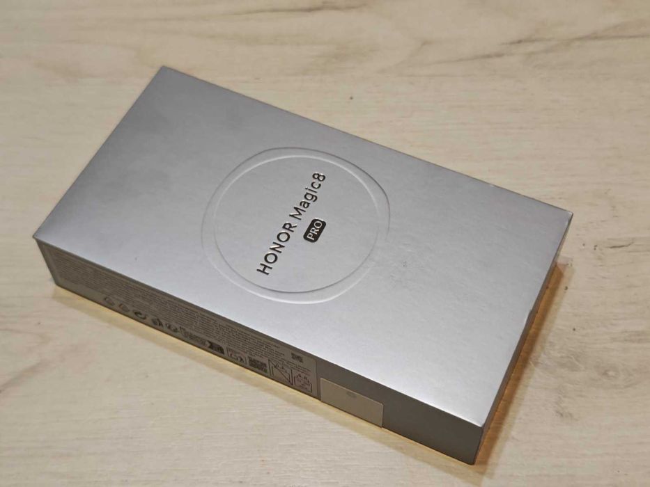 Чисто нов Honor Magic 8 Pro 5G 12 GB RAM 512 GB Гаранция
