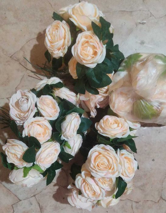 Цветы искусственные 100тг.