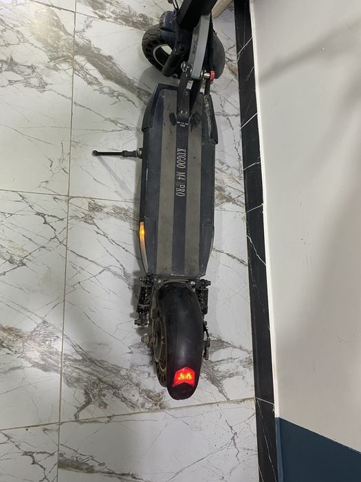 Электросамокат Kugo M4 Pro