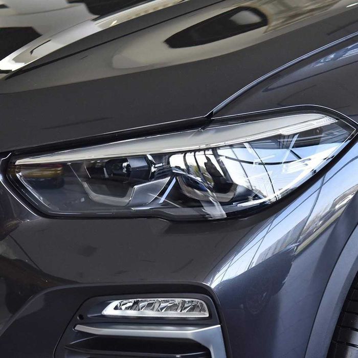 BMW X5 19-21 стекла фар
