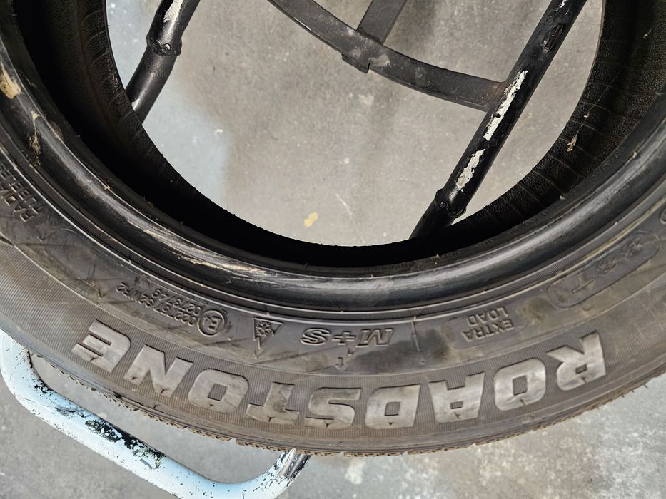 185 60 R 15 Roadstone iarna