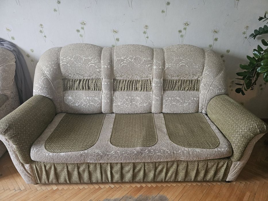 Диван-кровать и кресло