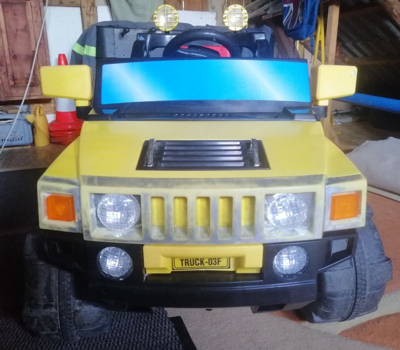 Mașină electrică pentru copii