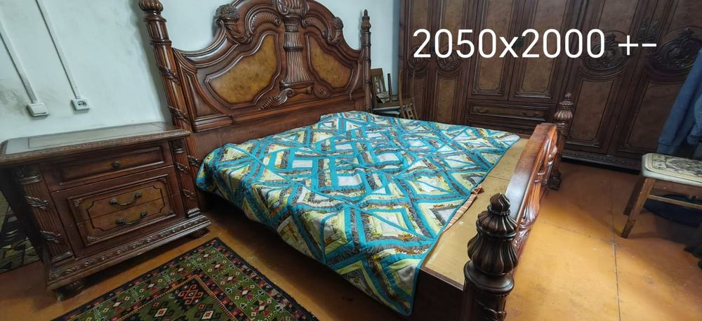 Спальный гарнитур