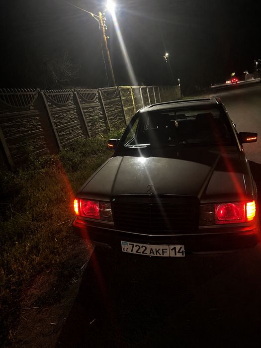 Продам мерс 190