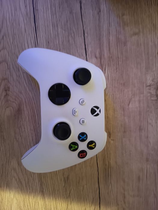 Vând Xbox series s