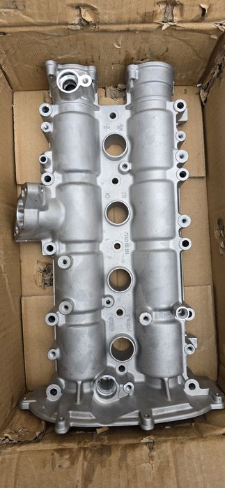 Капак с разпределителни валове за VW 1.4fsi / 1.6fsi