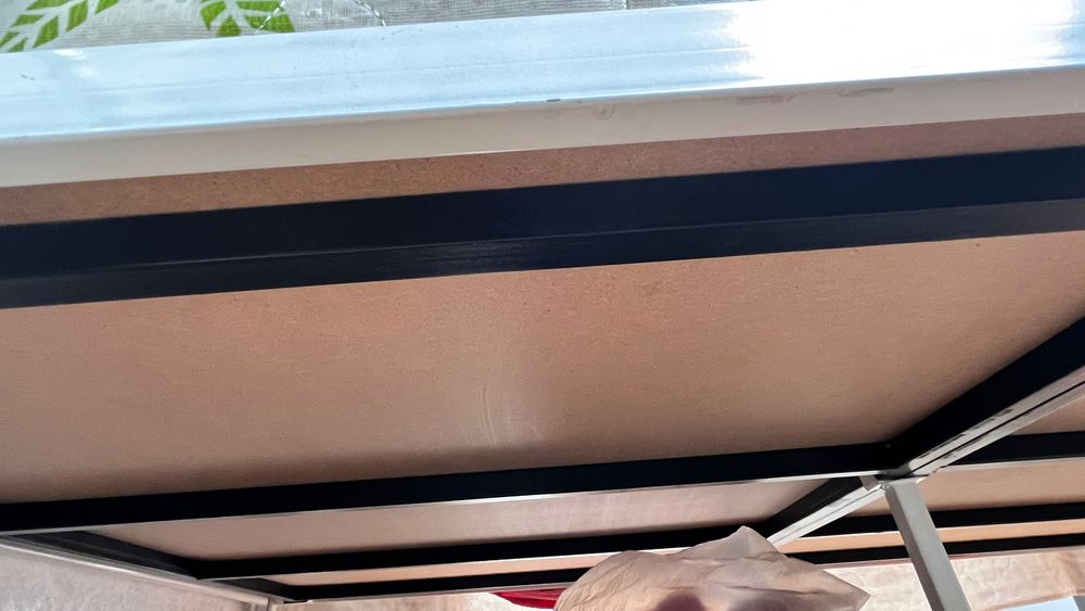 Кровать с матрасом 150х200