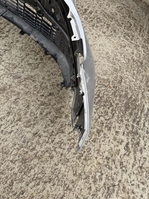 bara fata toyota chr