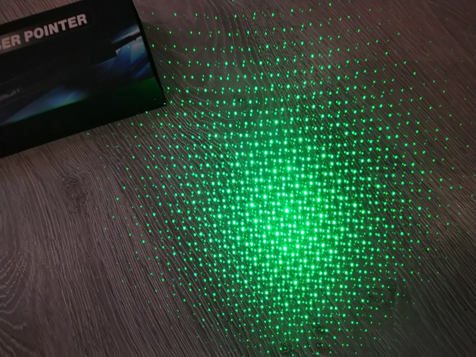 Laser MMC303 camping, vanatoare  cu 2 tipuri de efect de lumina, 10km!