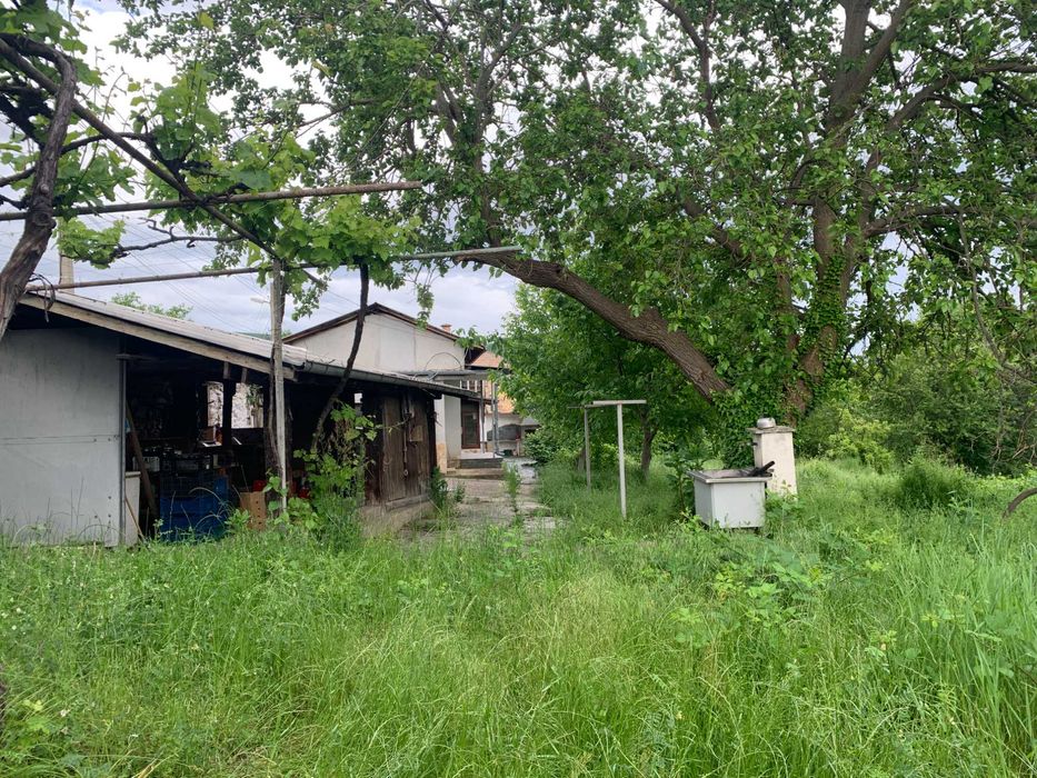 ИМОТ в близост до ЦЕНТЪРА на с. Васил Левски