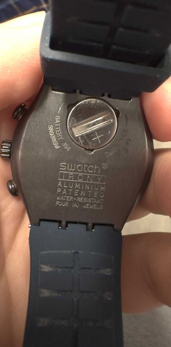 Часовник Swatch Irony