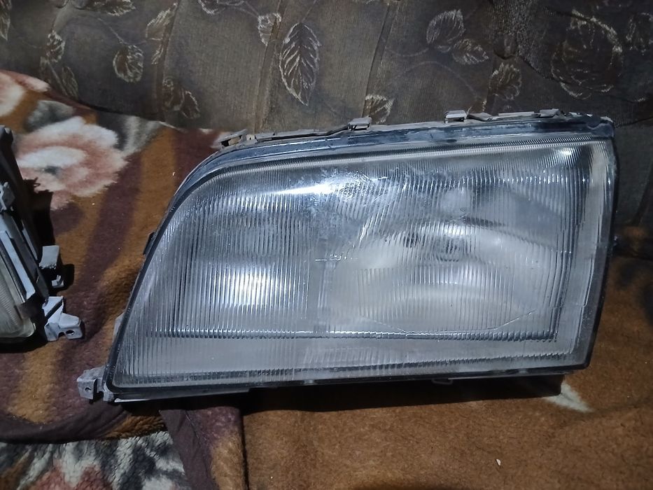 Продам передний Фары