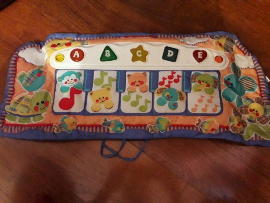 Музыкальное пианино Tiny love