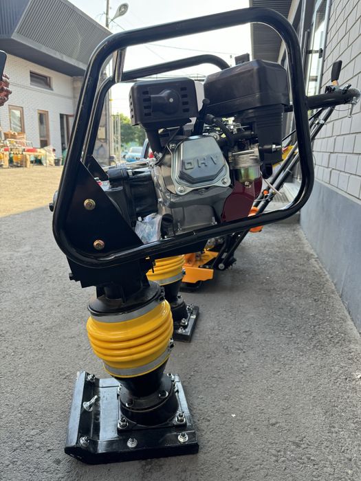 Трамбовка бензиновая (кенгуру)